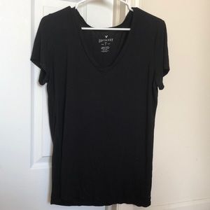 American Eagle Soft & Sexy Black V-neck